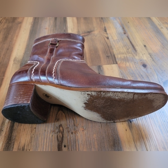 VINTAGE THE BAY Above Ankle Block Heel Boot, Brown Leather, Made in Canada - Picture 12 of 16